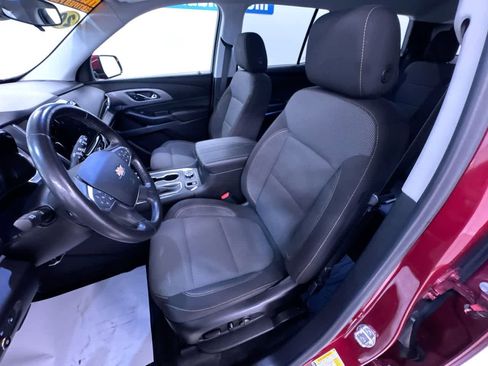 Used 2020 Chevrolet Traverse LT w/ Driver Confidence II Package image 14