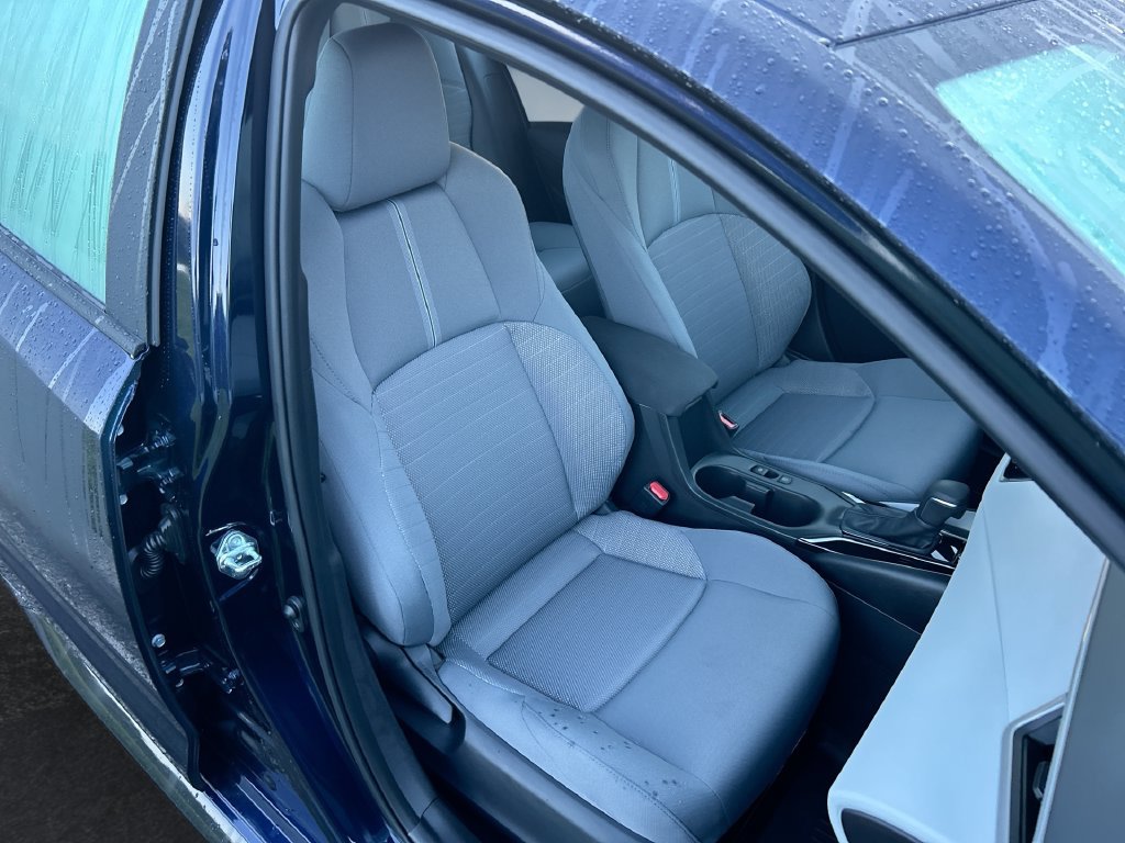 Used 2026 Toyota Corolla SE FWD image 31
