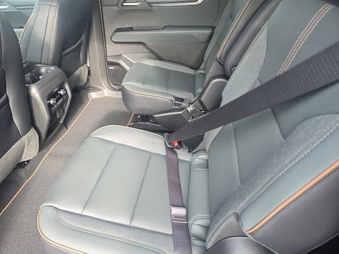 New 2026 GMC Acadia AT4 w/ Luxury Package AWD/4WD image 10