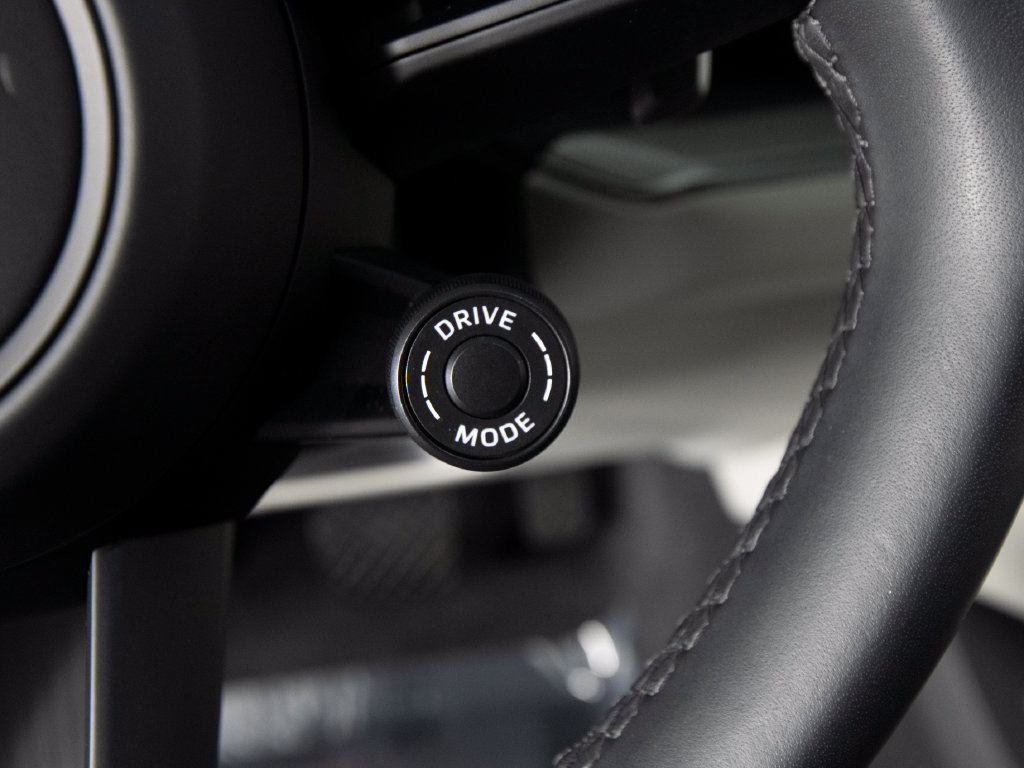 Certified 2026 Porsche Cayenne E-Hybrid Coupe AWD/4WD image 26