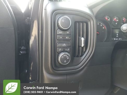 Used 2022 Chevrolet Silverado 1500 Custom image 13