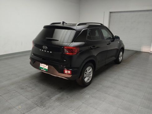 Used 2020 Hyundai Venue SEL FWD image 9