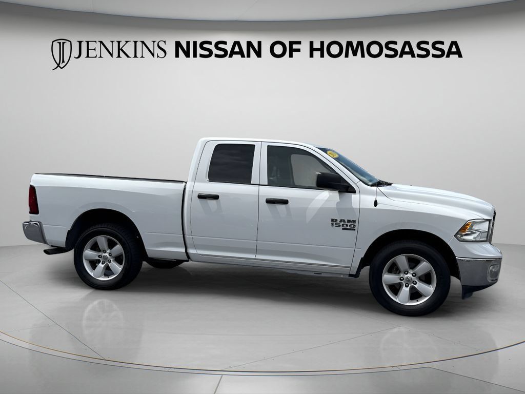 Used 2024 RAM 1500 Classic SLT AWD/4WD image 6