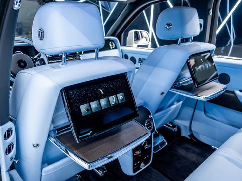 Used 2025 Rolls-Royce Cullinan image 33