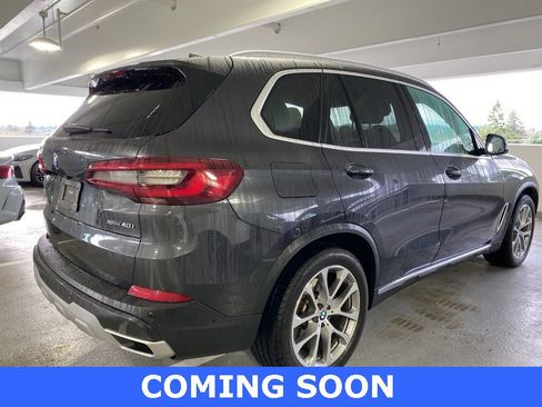 Used 2021 BMW X5 xDrive40i w/ Premium Package image 4