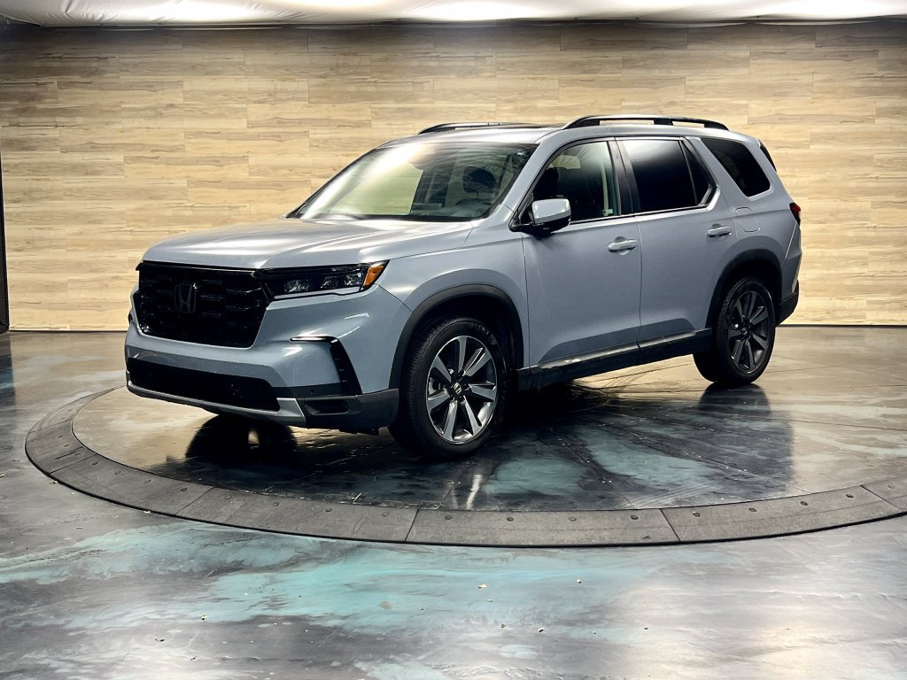 Used 2025 Honda Pilot Elite image 5