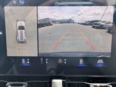 New 2026 Chevrolet Equinox RS w/ Convenience Package III FWD image 24