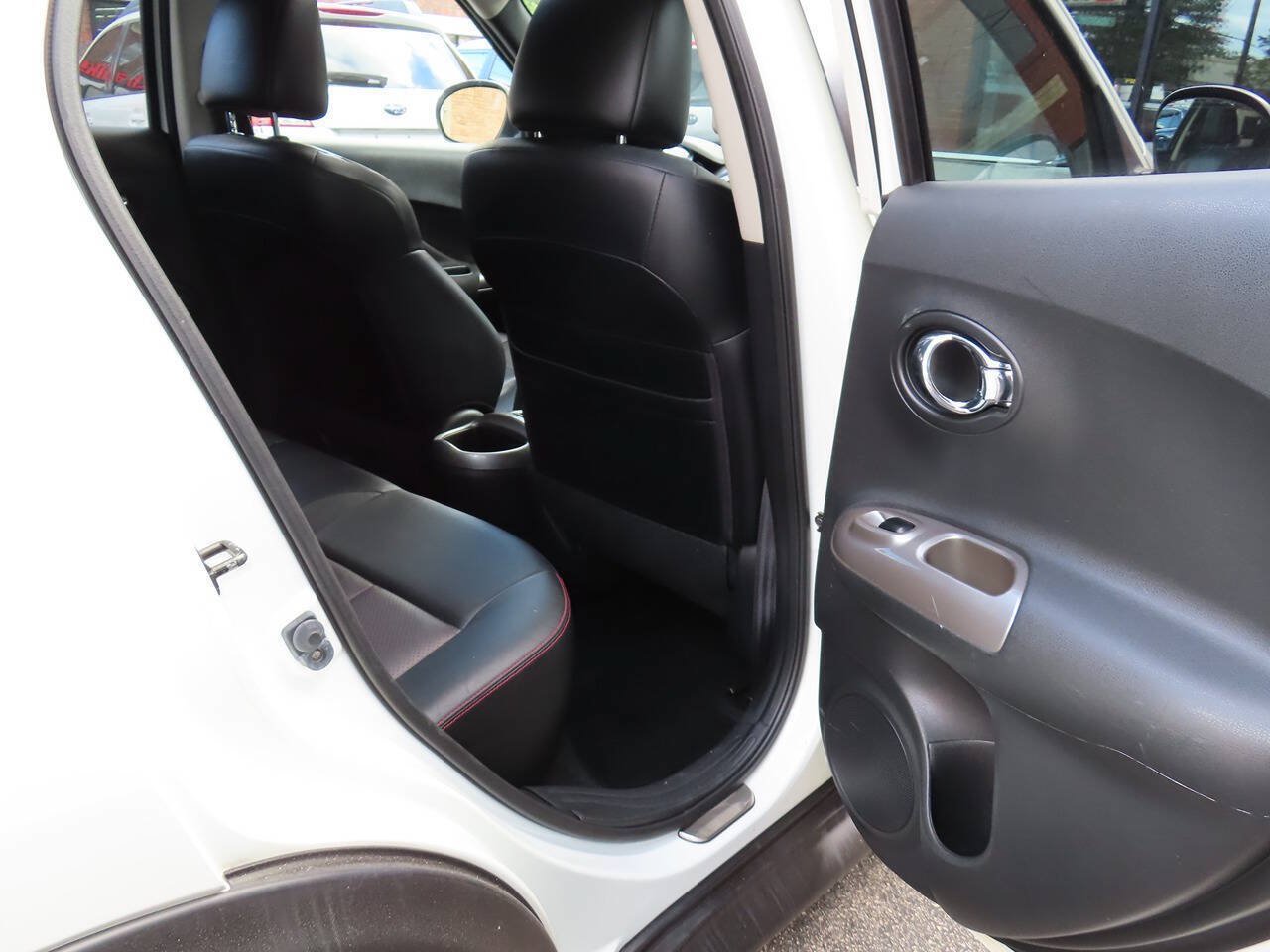 Used 2013 Nissan Juke SL AWD/4WD image 10