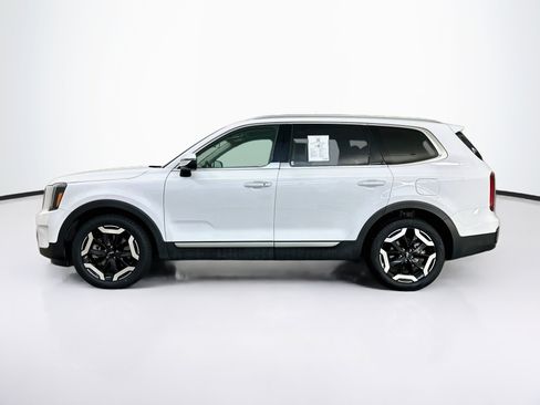 Used 2025 Kia Telluride S AWD/4WD image 4
