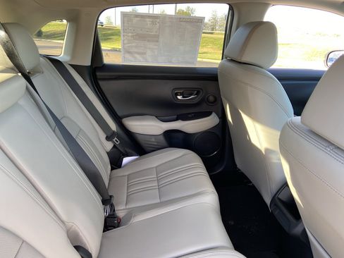 New 2026 Honda HR-V EX-L image 23