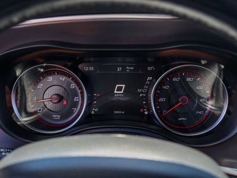 Used 2019 Dodge Charger SXT RWD image 27