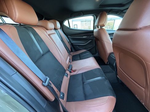 Used 2024 MAZDA MAZDA3 s image 18