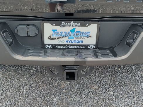 Used 2019 Toyota Tacoma TRD Off-Road AWD/4WD image 16