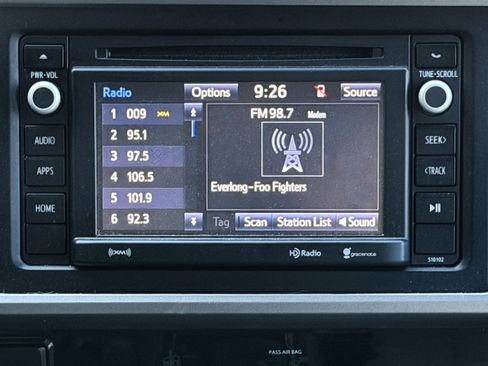 Used 2018 Toyota Tacoma SR5 image 10