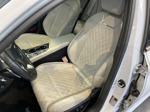 Used 2023 Genesis G70 3.3T w/ Sport Prestige Package RWD image 18