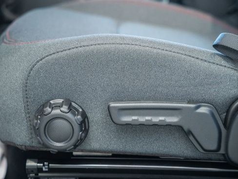 New 2026 Jeep Wrangler Unlimited Rubicon AWD/4WD image 37