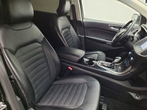 Used 2015 Ford Edge SEL w/ Equipment Group 201A AWD/4WD image 21