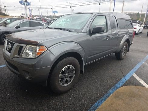 Used 2017 Nissan Frontier Desert Runner image 4