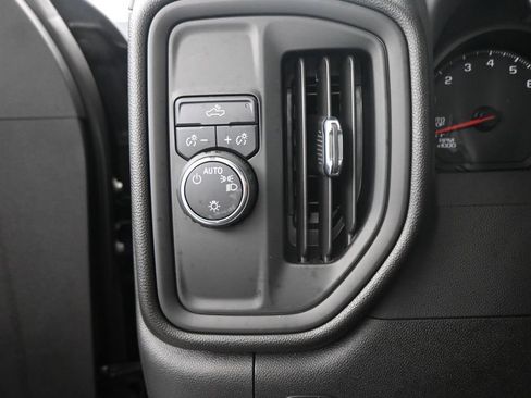Used 2025 Chevrolet Silverado 1500 Custom RWD image 13