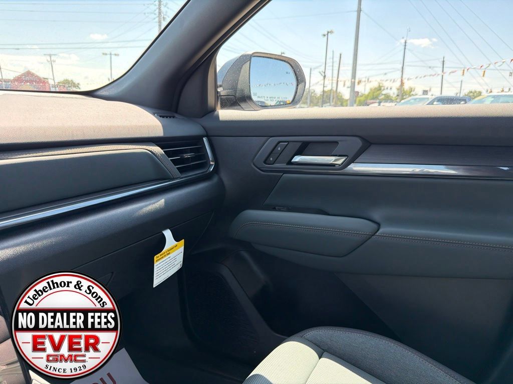 New 2027 GMC Terrain AT4 w/ Convenience Package III AWD/4WD image 33