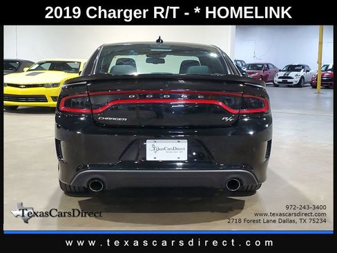 Used 2019 Dodge Charger R/T image 10