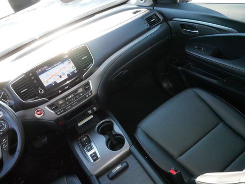 Used 2022 Honda Ridgeline RTL-E image 11