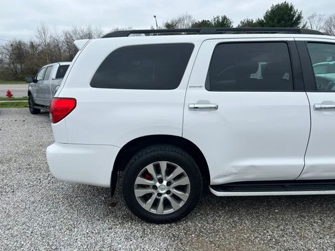 Used 2015 Toyota Sequoia Limited image 9