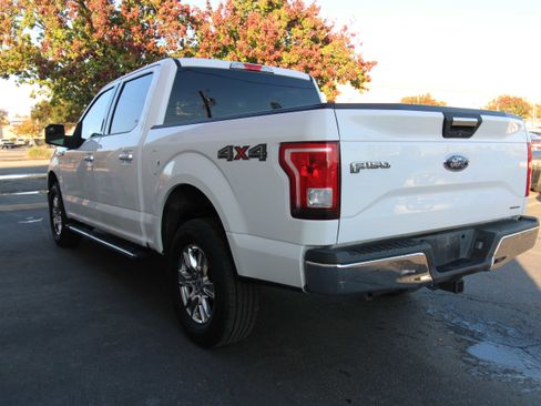 Used 2015 Ford F150 XLT w/ Equipment Group 301A Mid image 9