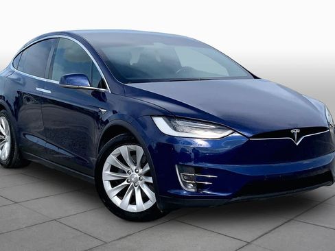 Used 2018 Tesla Model X 75D AWD/4WD image 2