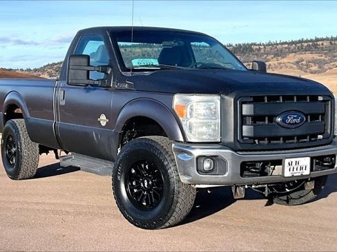 Used 2014 Ford F250 XL w/ XL Value Package image 3