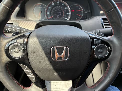 Used 2017 Honda Accord Sport Special Edition image 13