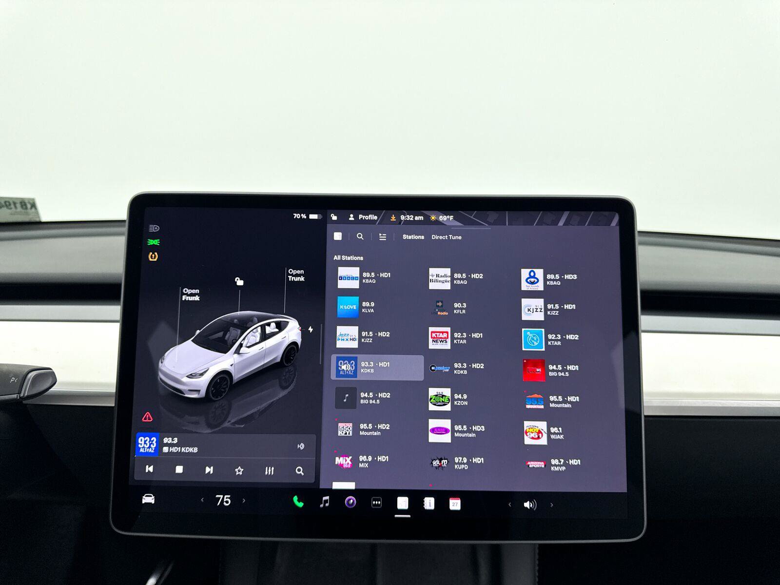 Used 2023 Tesla Model Y Performance AWD/4WD image 5