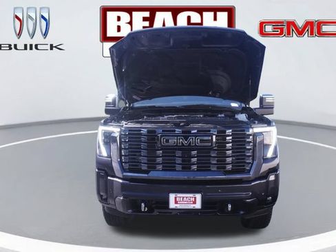 Used 2024 GMC Sierra 3500 Denali Ultimate AWD/4WD image 9