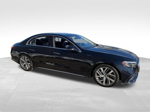 Used 2024 Mercedes-Benz E 350 4MATIC Sedan image 10
