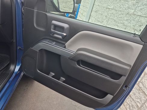 Used 2017 Chevrolet Silverado 1500 LT w/ LT Convenience Package image 20