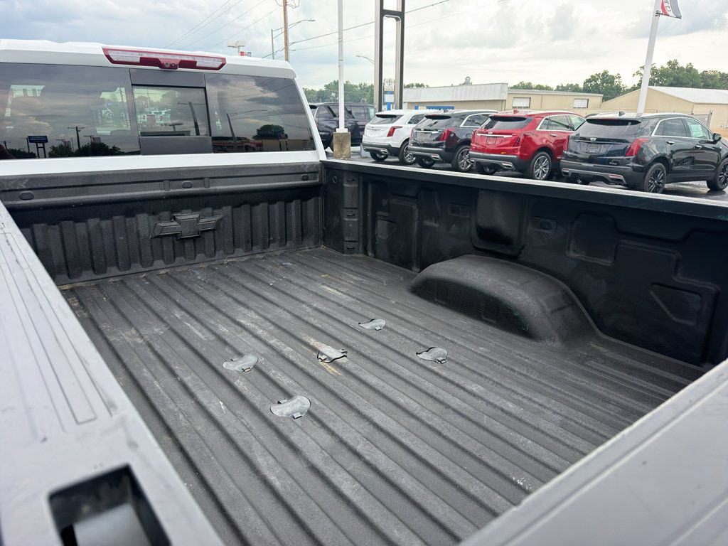 Used 2025 Chevrolet Silverado 3500 LTZ w/ LTZ Plus Package AWD/4WD image 7