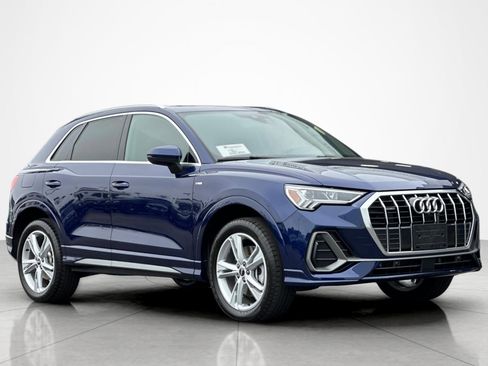 Used 2022 Audi Q3 2.0T Premium Plus AWD/4WD image 7