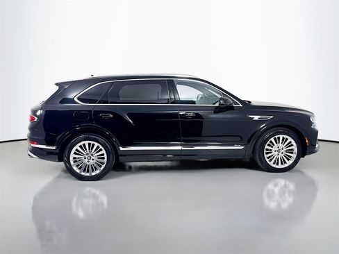 Certified 2024 Bentley Bentayga Extended Wheelbase image 9