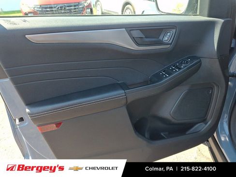 Used 2025 Ford Escape Active FWD image 14