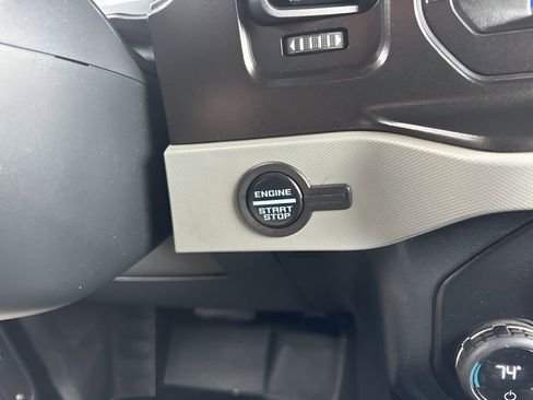 Used 2021 Ford Bronco Badlands image 21