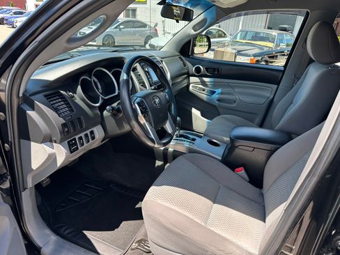 Used 2015 Toyota Tacoma 4x4 Double Cab w/ SR5 Package image 11