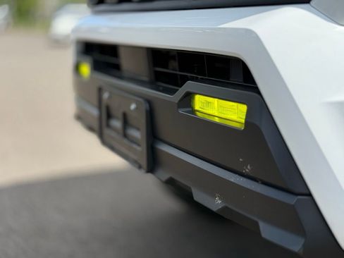 Used 2024 Toyota Tacoma TRD Off-Road image 10