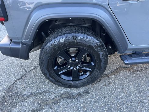Used 2021 Jeep Wrangler Unlimited Sport image 12