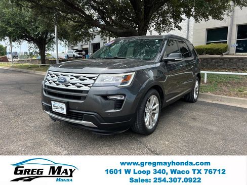 Used 2019 Ford Explorer XLT w/ Equipment Group 202A FWD image 3