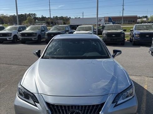 Used 2024 Lexus ES 300h w/ Premium Package image 1