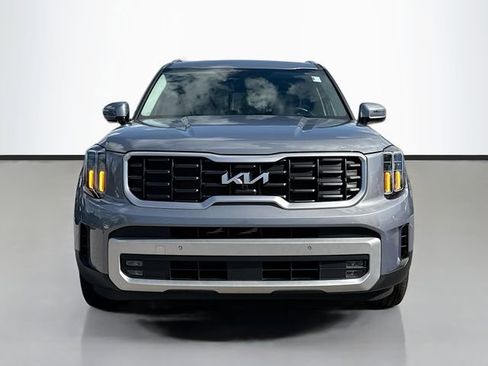Used 2024 Kia Telluride SX Prestige w/ Towing Package image 9