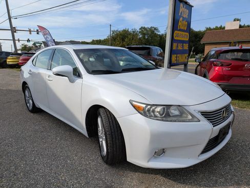 Used 2013 Lexus ES 350 w/ Premium Pkg FWD image 7