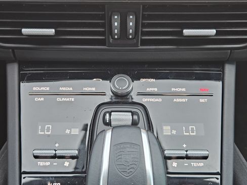 Used 2023 Porsche Cayenne Turbo GT AWD/4WD image 20