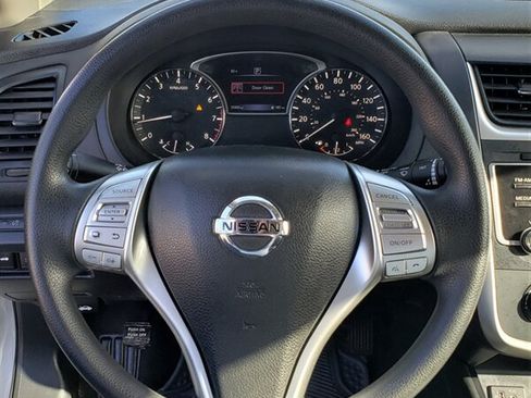 Used 2017 Nissan Altima 2.5 S w/ Power Driver Seat Package FWD image 10