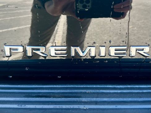 Used 2024 Chevrolet Tahoe Premier image 10